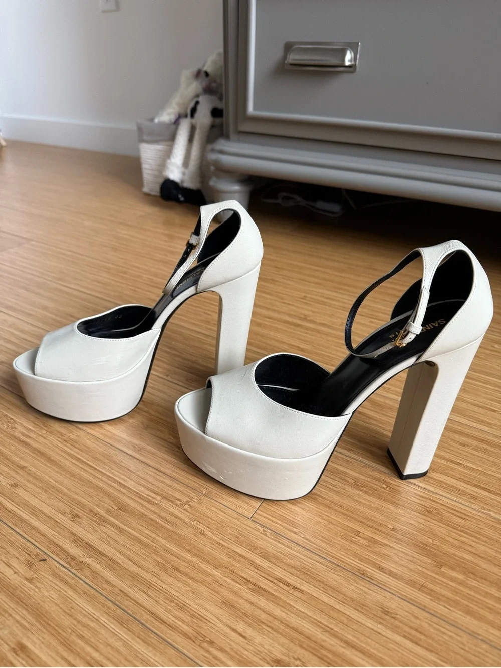 Saint Laurent Cream Leather Platform Peep-Toe Sandals - Picture 3 of 7